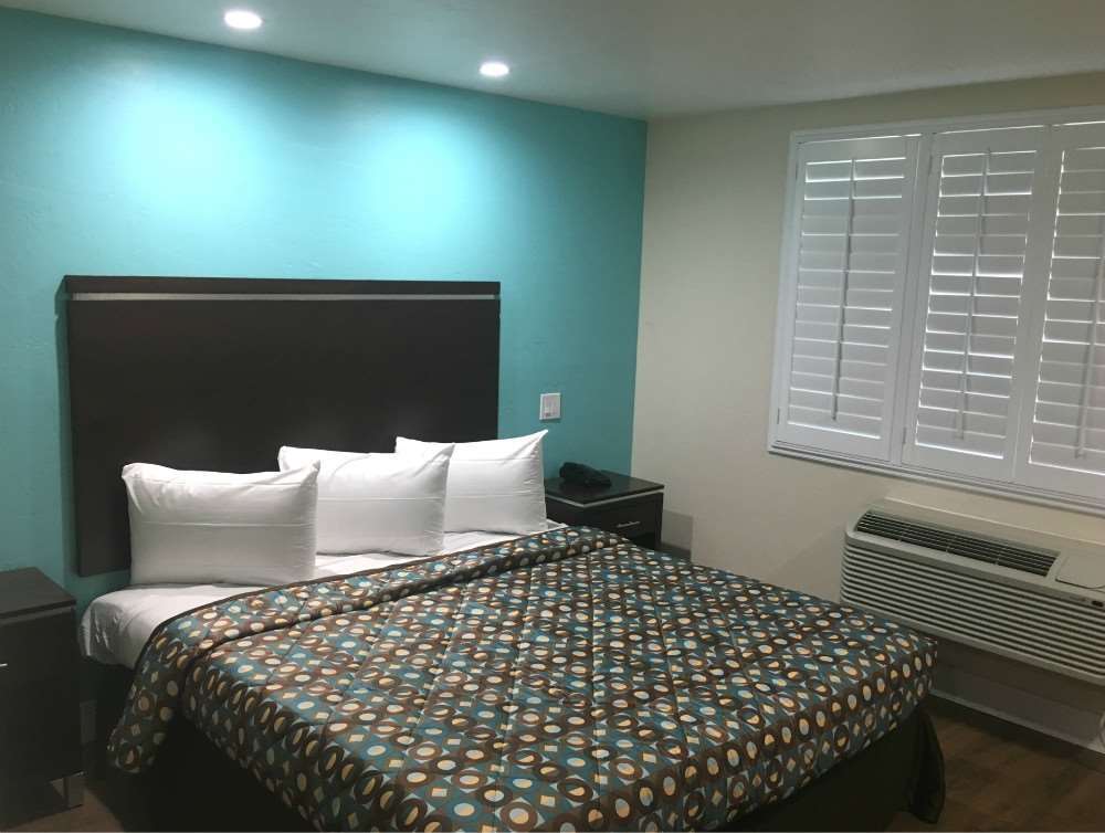 Vagabond Inn Executive - Bakersfield Downtowner Номер фото